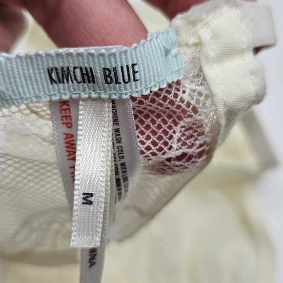 NWOT Kimchi Blue Bandeau size medium - Picture 6 of 9